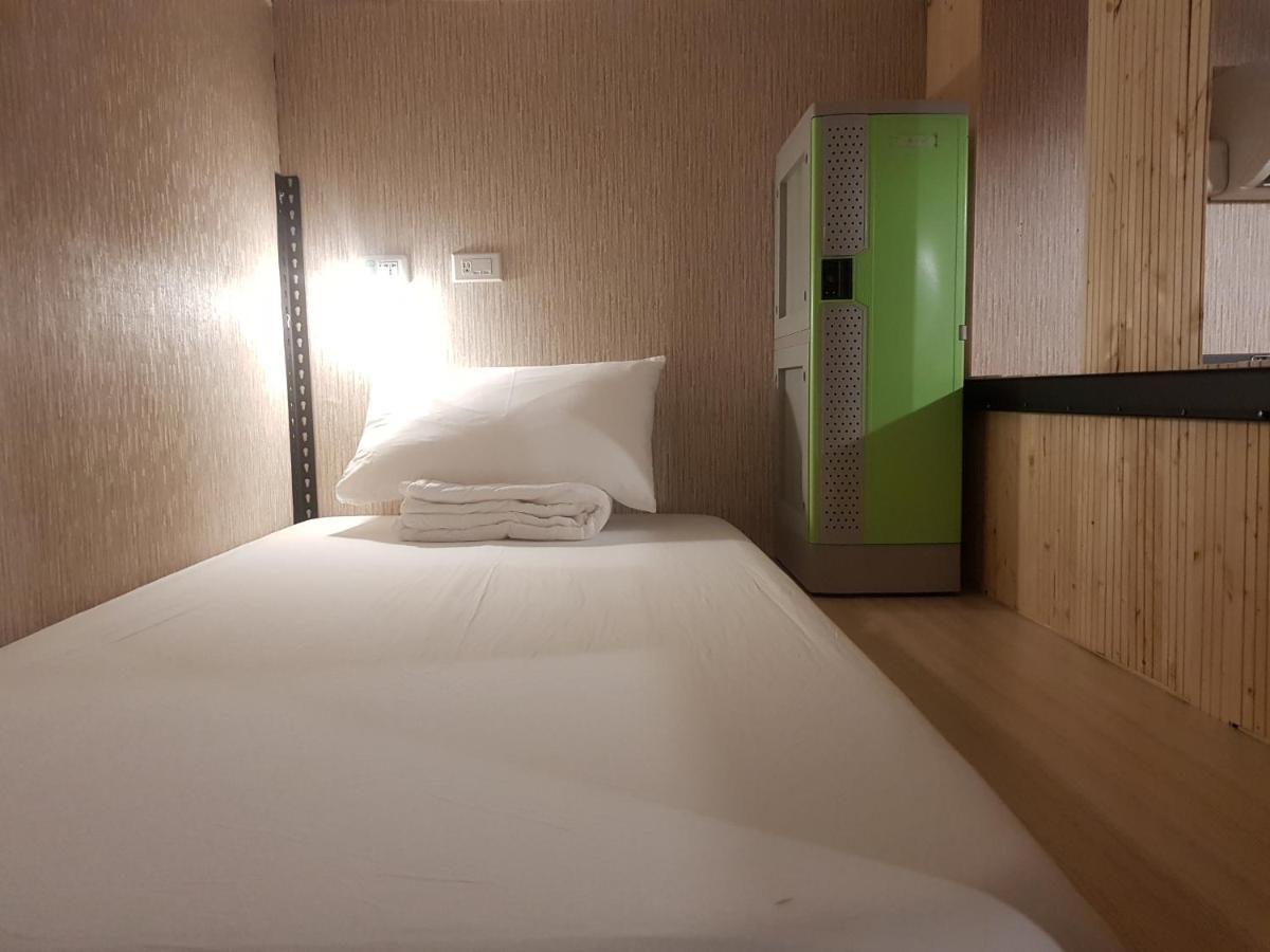 Hostel Of Rising Sun 昇行旅 Yonghe Eksteriør bilde